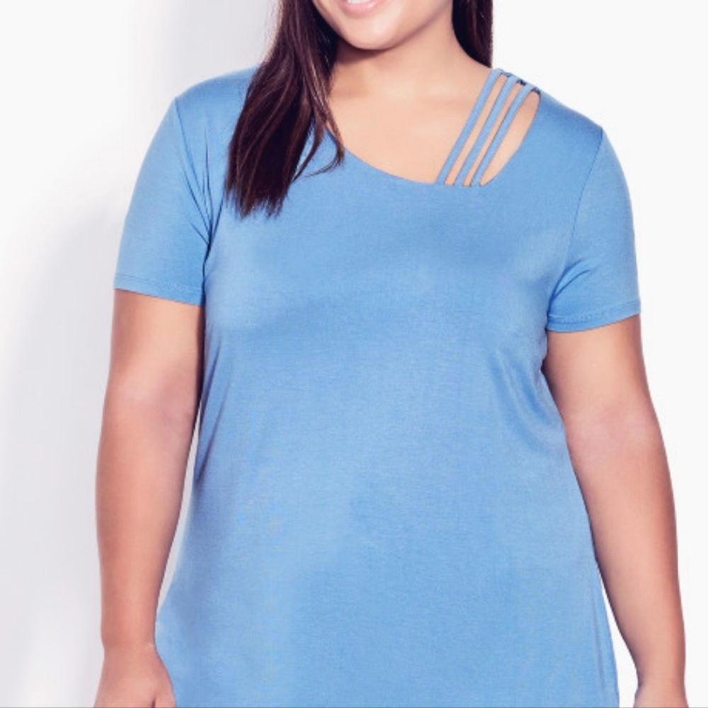 Beautiful Avenue blue strappy v neck tee